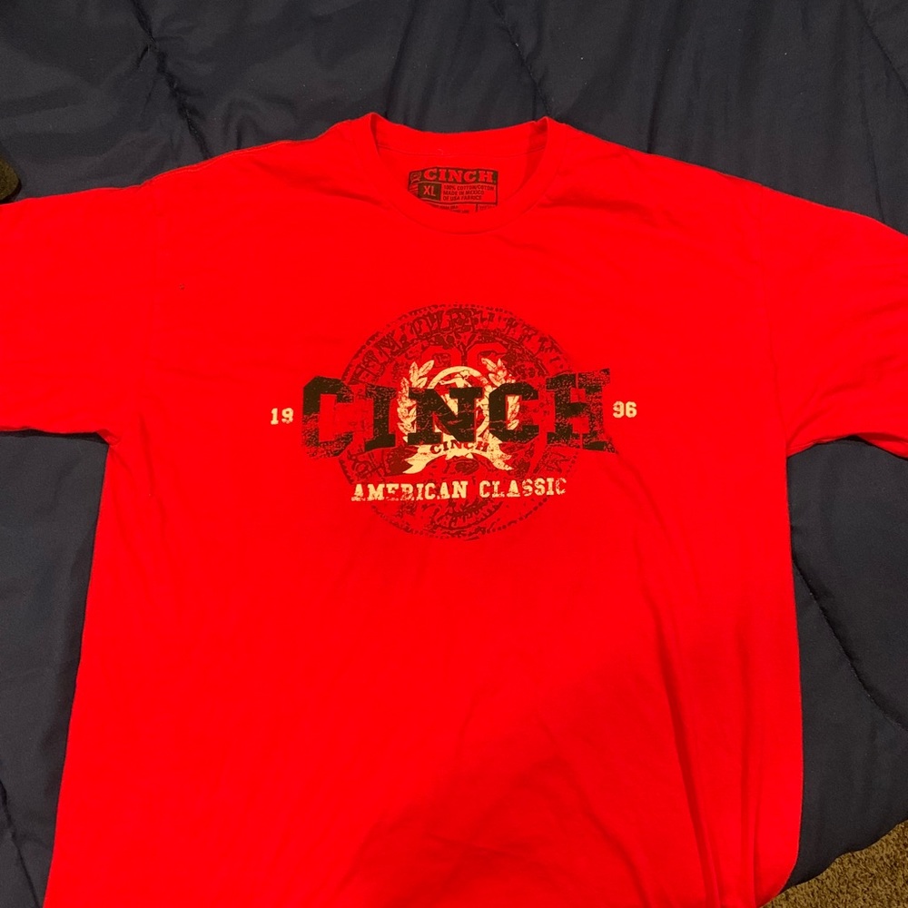 Guys Cinch T-shirt